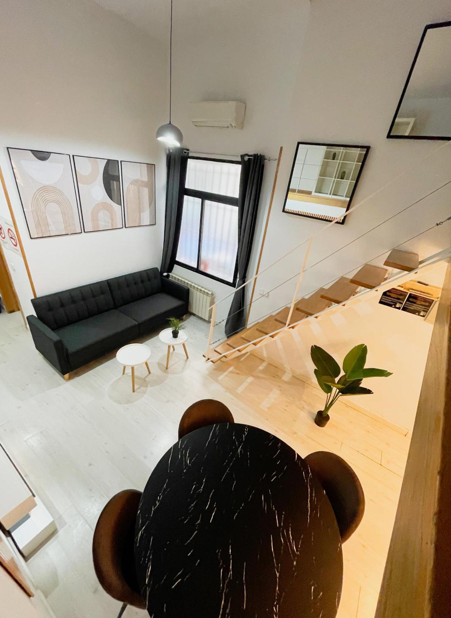 マドリードCarretas Duplex Interiorアパートメント エクステリア 写真