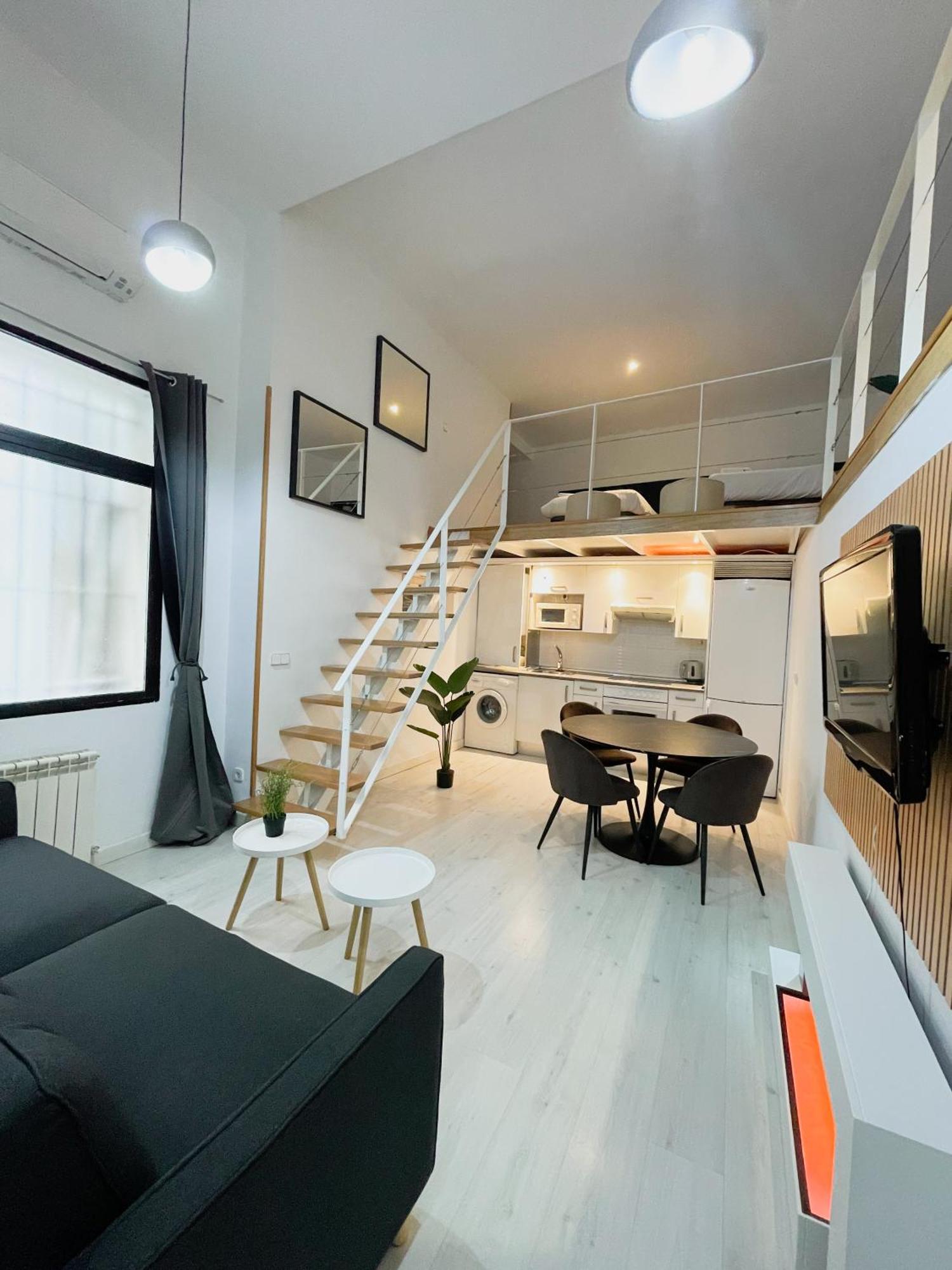 マドリードCarretas Duplex Interiorアパートメント エクステリア 写真